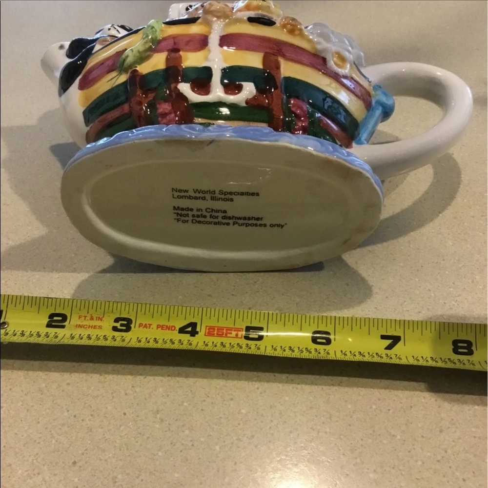 Noah’s Ark collectible Teapot - Picture 3 of 6
